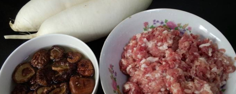 萝卜香菇饺子馅的做法 芹菜萝卜香菇猪肉饺子馅的做法